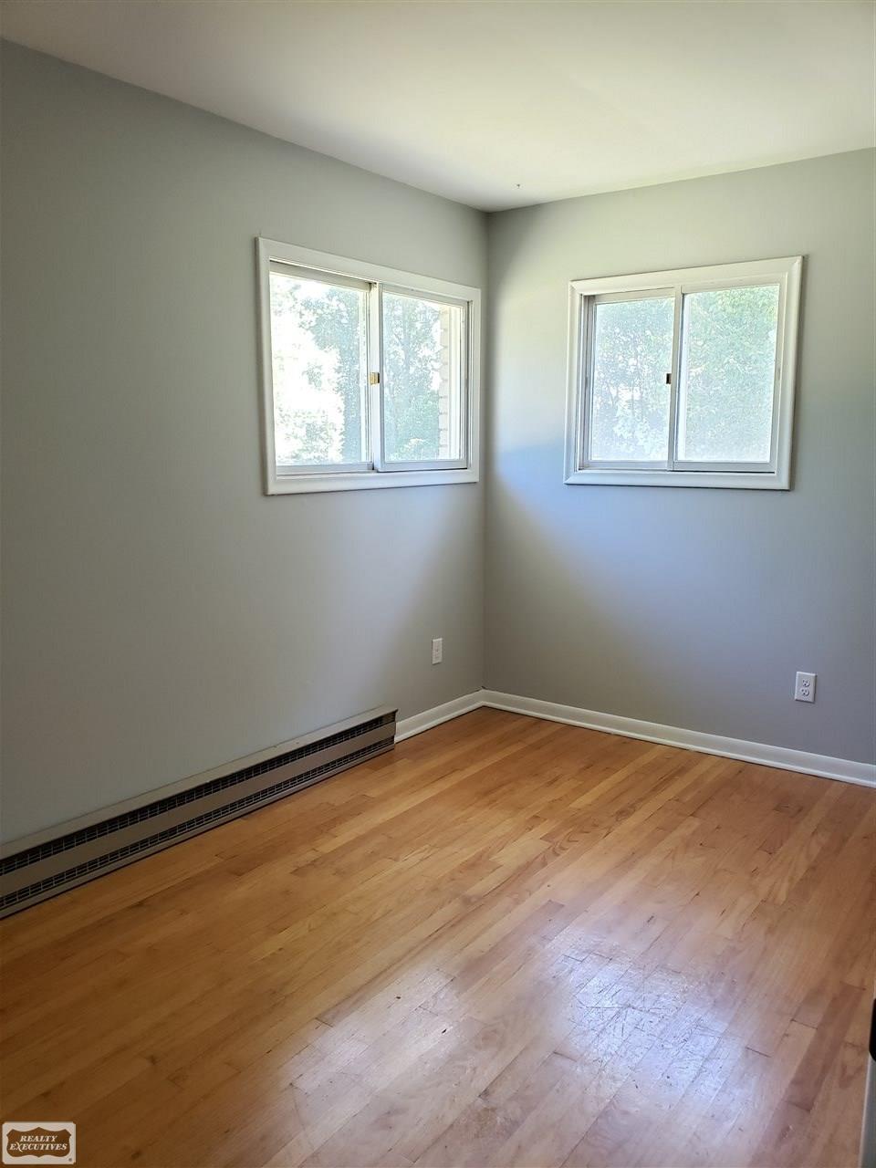 18797 Irwin Road Armada, MI 48005 - Photo 14 of 21 50017711-13.JPG