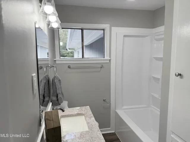 $235,000 | 250 Maxine Circle, Pearl, MS 39208