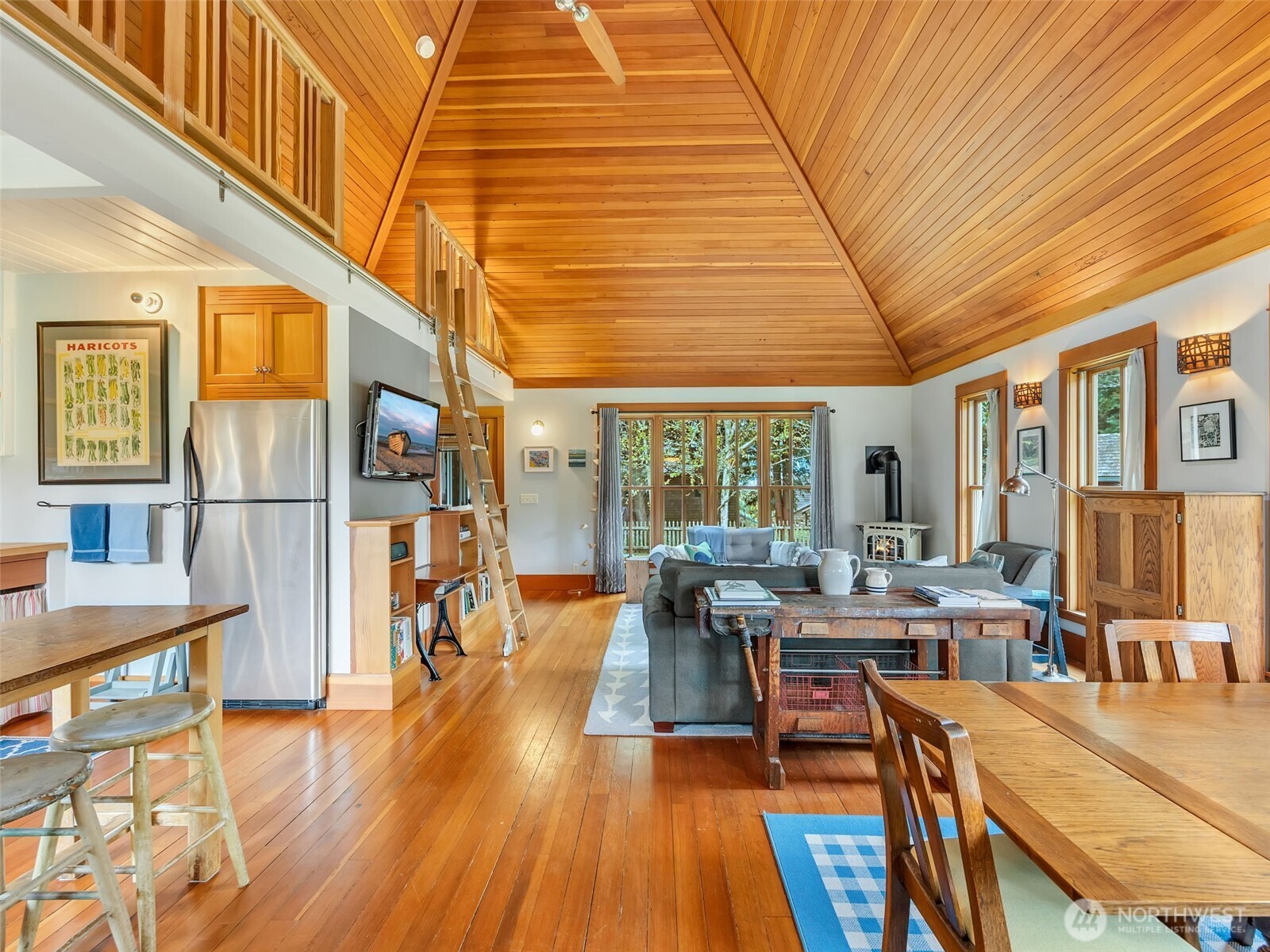 34204 Territory Road Oysterville, WA 98641 - Photo 12 of 40