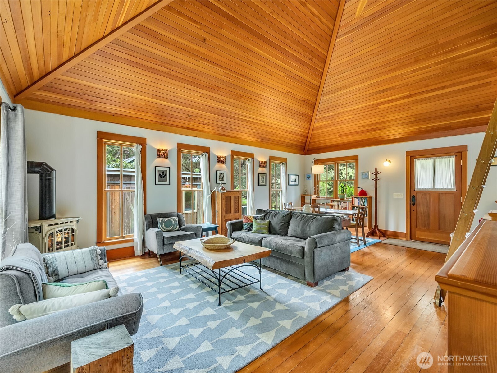 34204 Territory Road Oysterville, WA 98641 - Photo 19 of 40