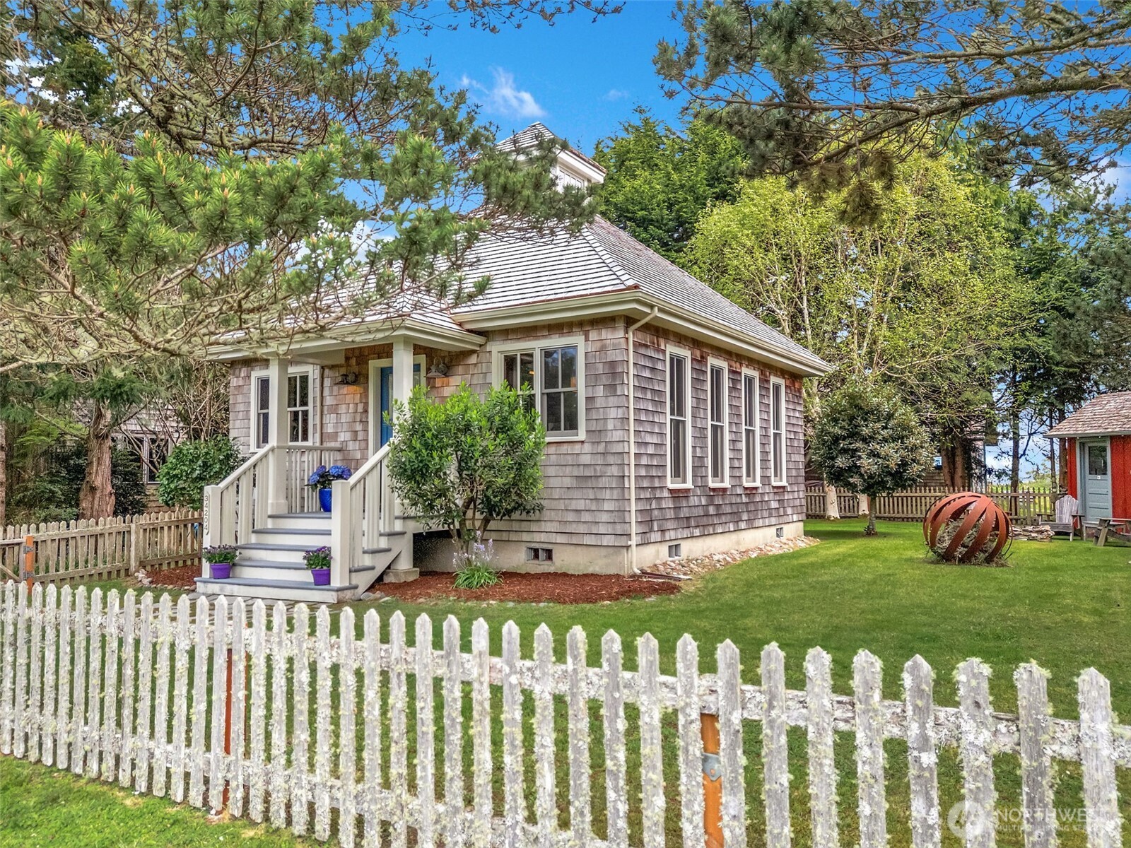 34204 Territory Road Oysterville, WA 98641 - Photo 2 of 40