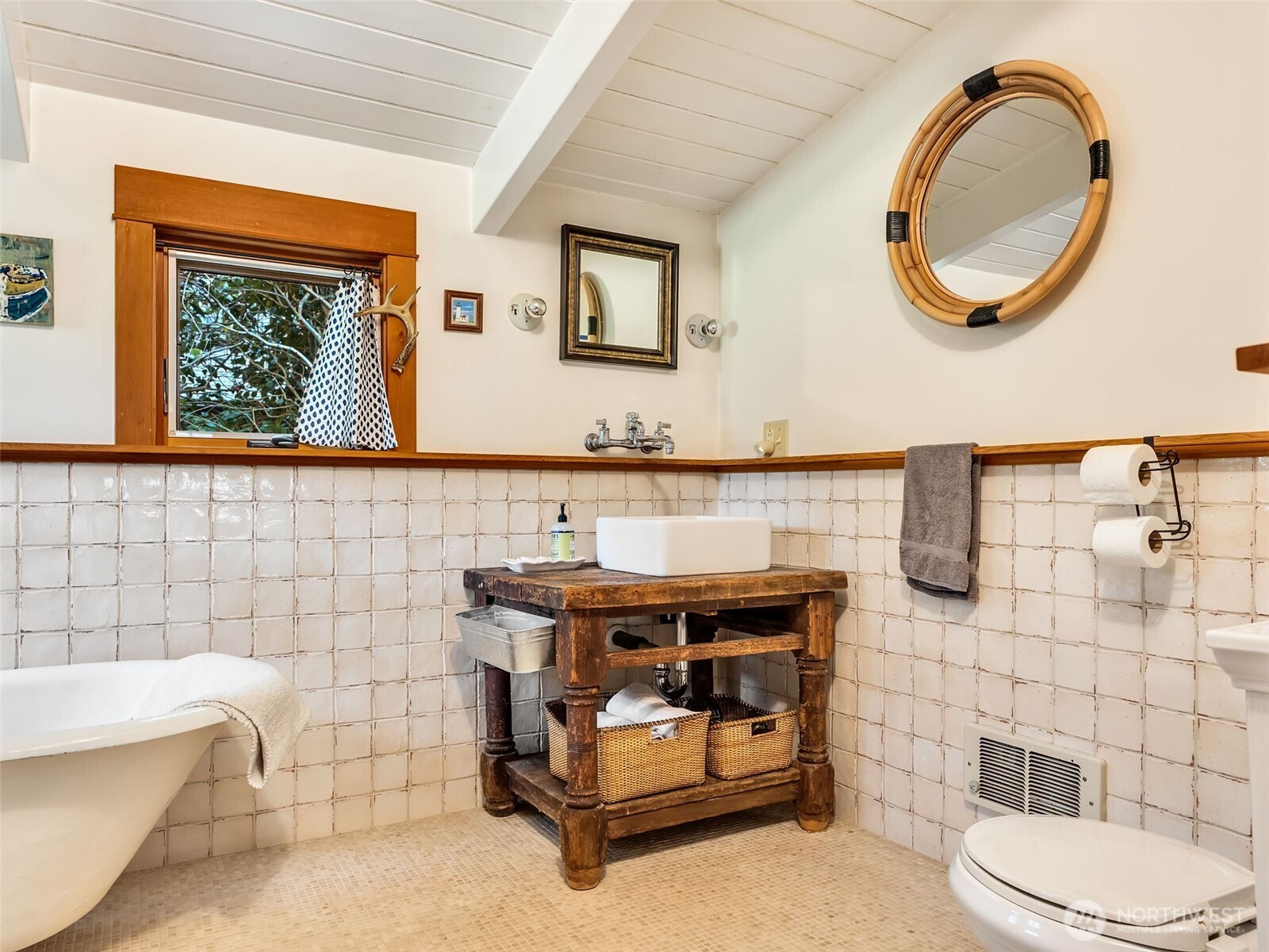34204 Territory Road Oysterville, WA 98641 - Photo 26 of 40