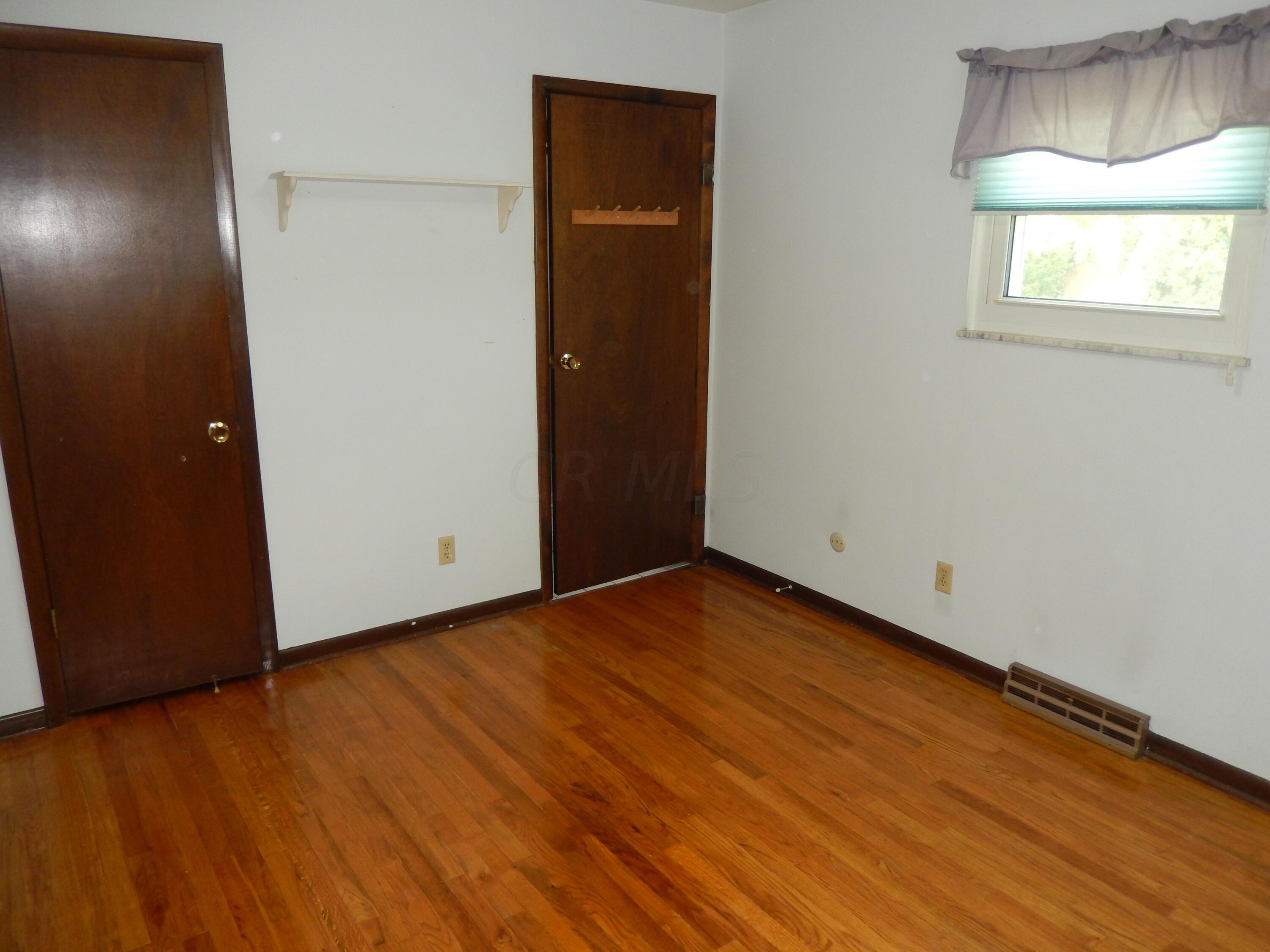 1649 Norma Road Columbus, OH 43229 - Photo 20 of 48 DSCN0297