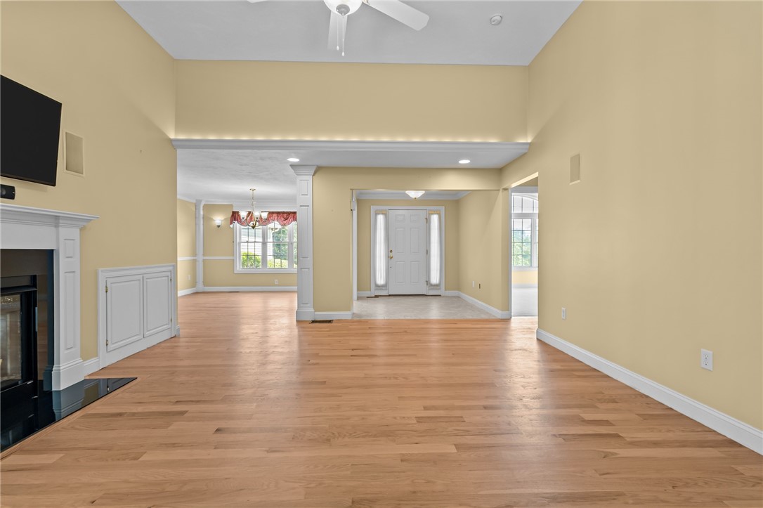 125 W Road Cumberland, RI 02864 - Photo 15 of 50