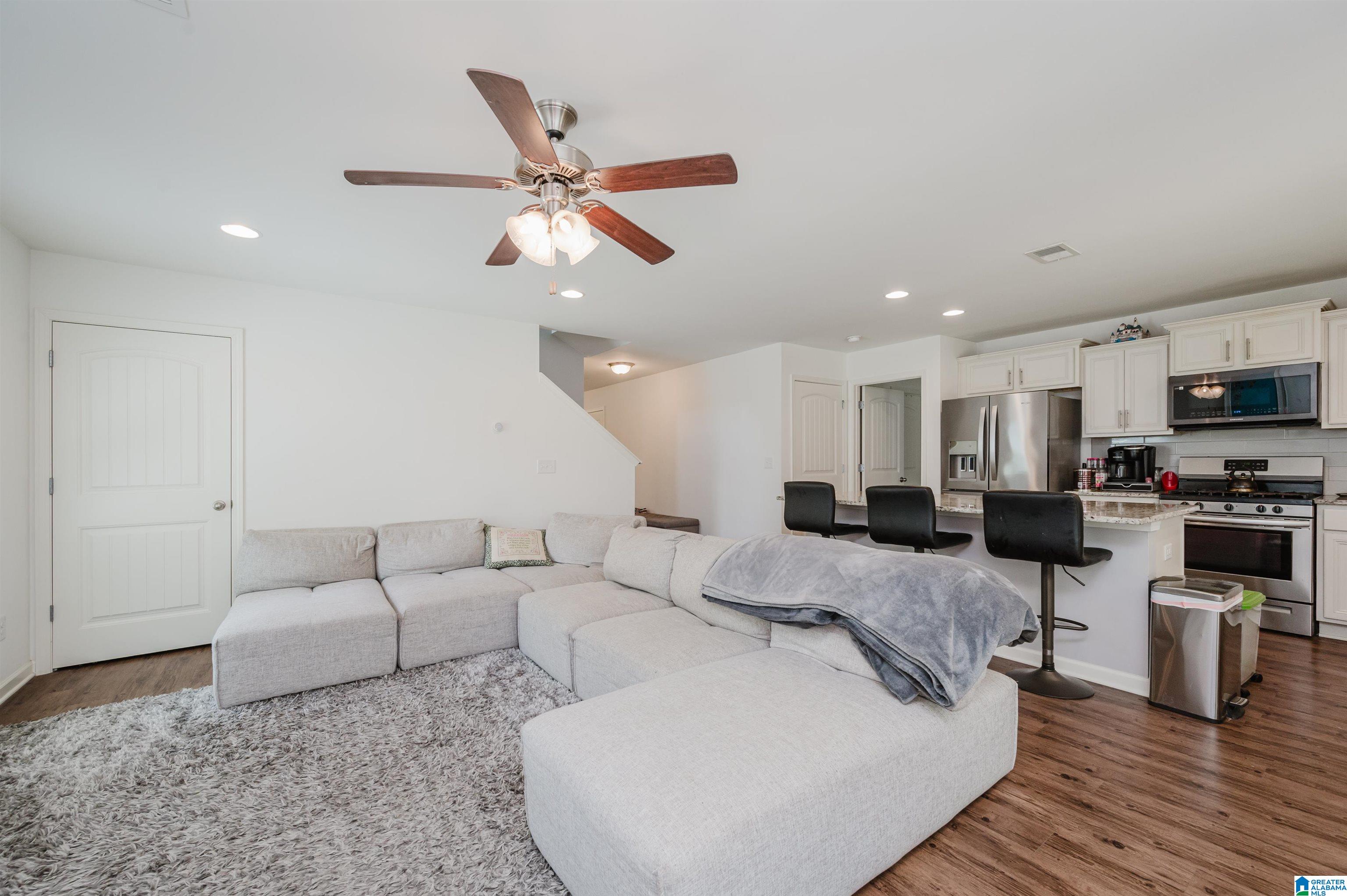 808 Huntington Trace Chelsea, AL 35043 - Photo 16 of 51