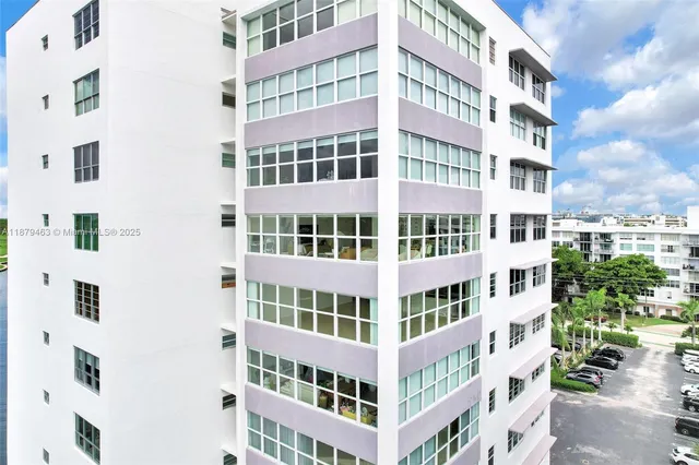 $935,000 | 9100 West Bay Harbor Drive, Unit 8A, Bay Harbor Islands, FL 33154