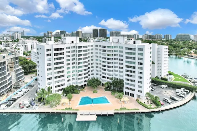 $935,000 | 9100 West Bay Harbor Drive, Unit 8A, Bay Harbor Islands, FL 33154