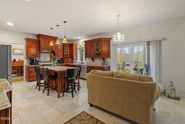 $839,000 | 321 St Ann Drive, Niskayuna, NY 12309