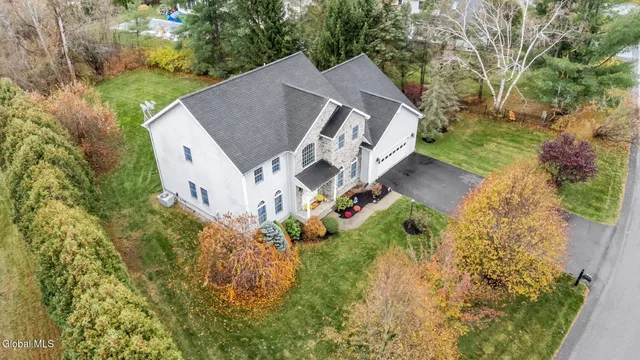 $839,000 | 321 St Ann Drive, Niskayuna, NY 12309
