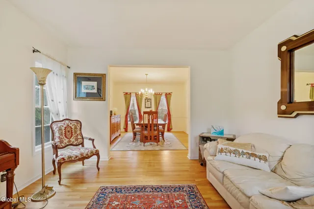 $839,000 | 321 St Ann Drive, Niskayuna, NY 12309