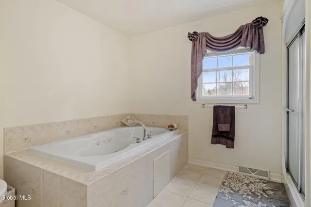 $839,000 | 321 St Ann Drive, Niskayuna, NY 12309