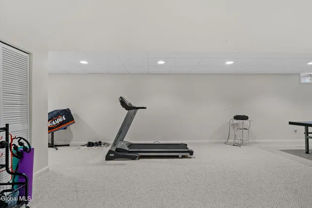 $839,000 | 321 St Ann Drive, Niskayuna, NY 12309