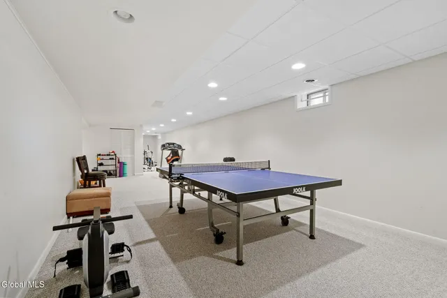 $839,000 | 321 St Ann Drive, Niskayuna, NY 12309