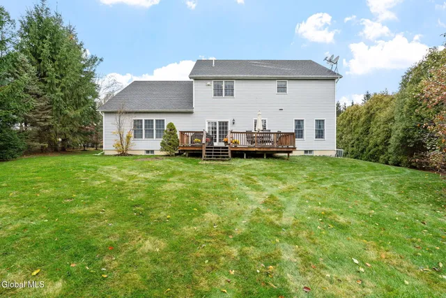$839,000 | 321 St Ann Drive, Niskayuna, NY 12309
