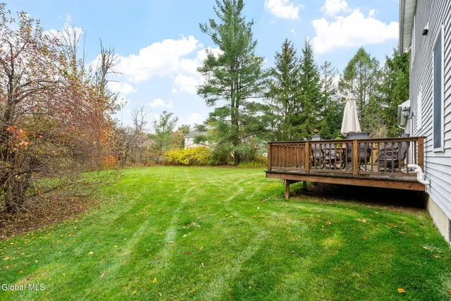 $839,000 | 321 St Ann Drive, Niskayuna, NY 12309