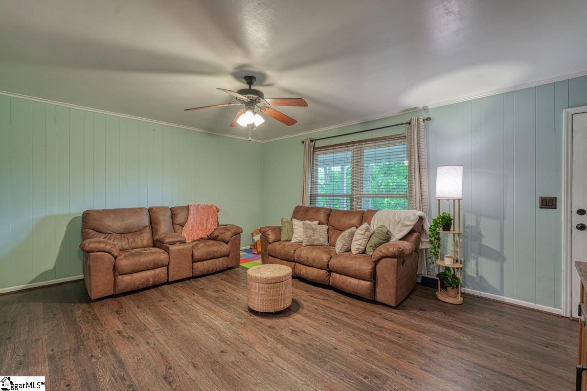 612 Ambler School Road Pickens, SC 29671 - Photo 5 of 34