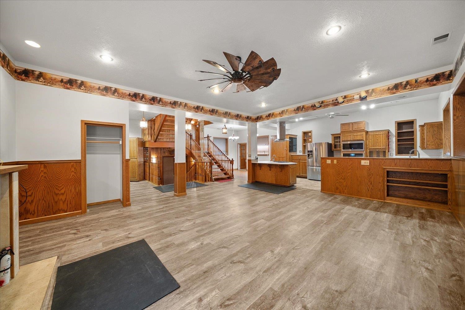 2323 West Olympic Avenue Spokane, WA 99205 - Photo 4 of 28