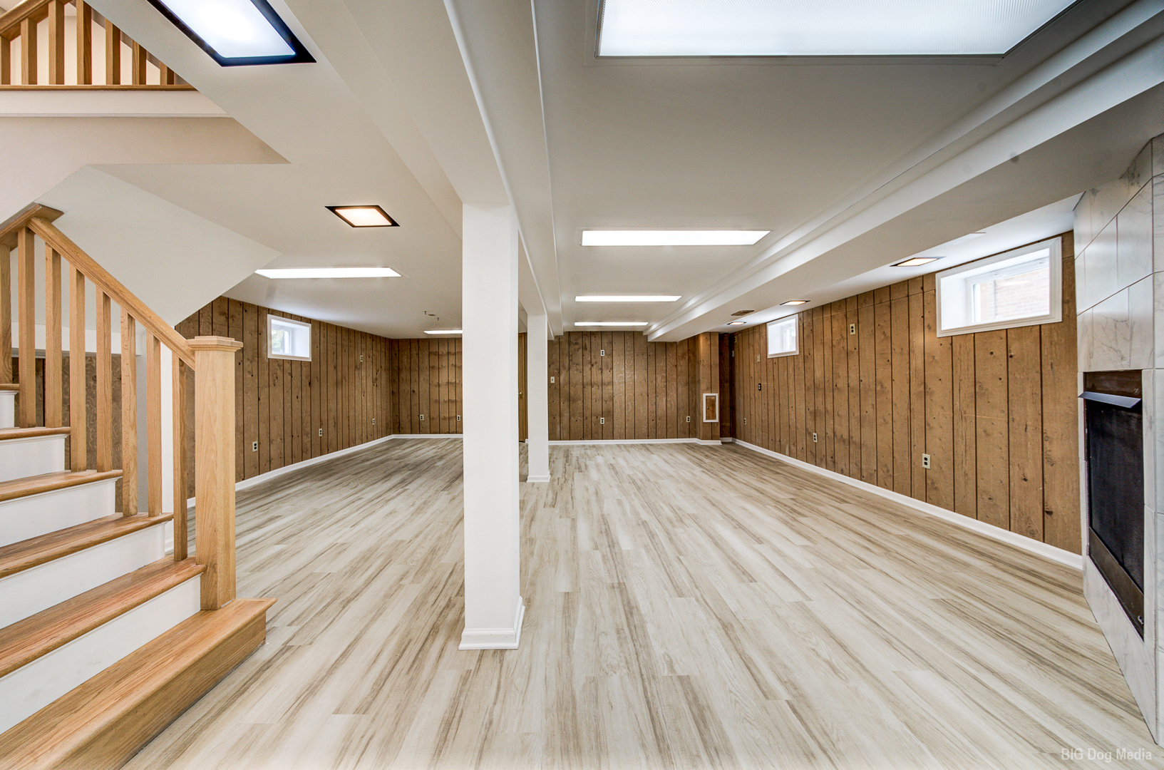 10428 South Springfield Avenue Chicago, IL 60655 - Photo 30 of 43 a view of a hall with wooden floor