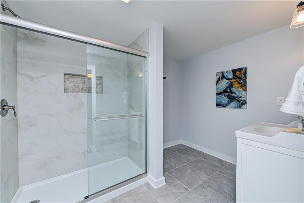 7061 Warwick Road Indianapolis, IN 46220 - Photo 29 of 35 Gallery Image 29