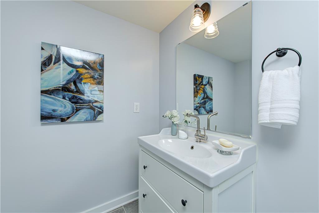 7061 Warwick Road Indianapolis, IN 46220 - Photo 30 of 35 Gallery Image 30