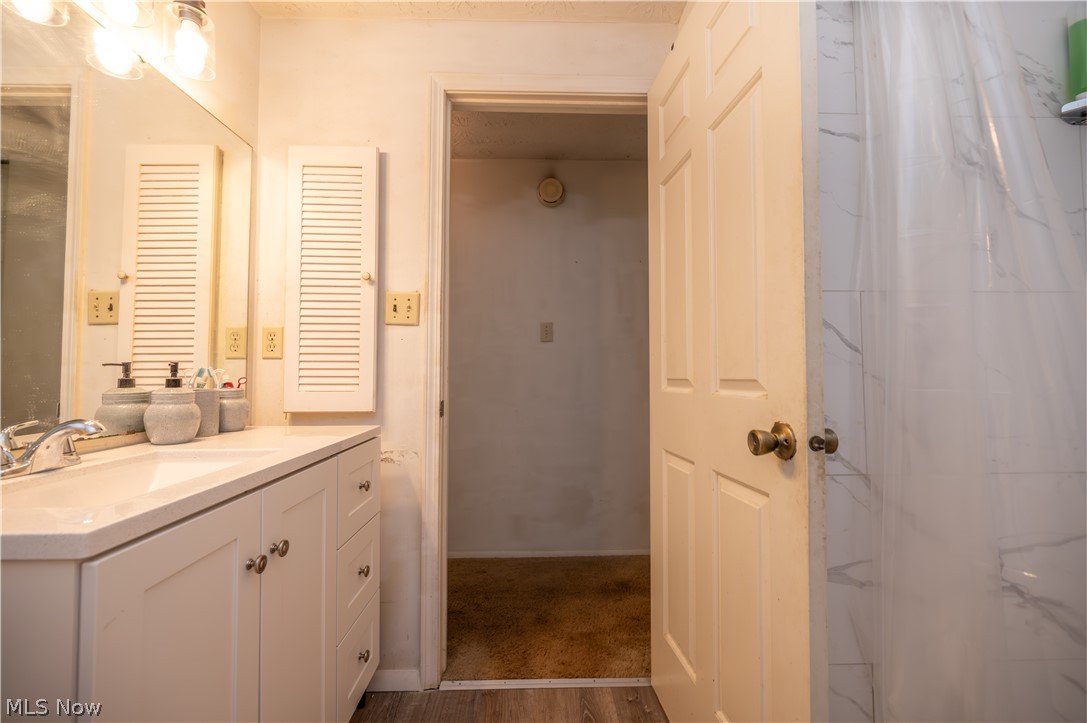 7764 Micawber Road Northeast Warren, OH 44484 - Photo 10 of 37