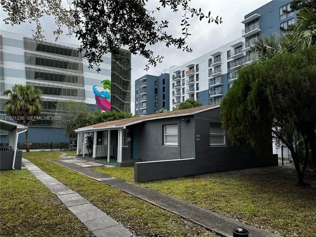 $725,000 | 2034 Taylor Street, Hollywood, FL 33020