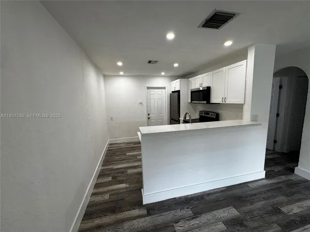 $725,000 | 2034 Taylor Street, Hollywood, FL 33020