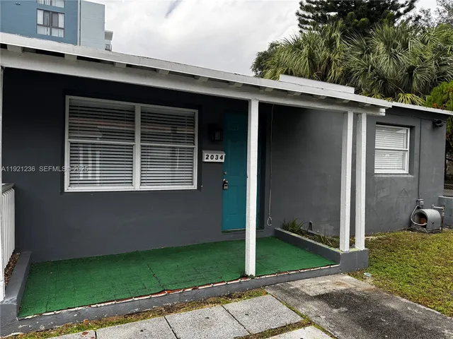 $725,000 | 2034 Taylor Street, Hollywood, FL 33020