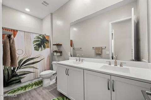 a view of walk in closet