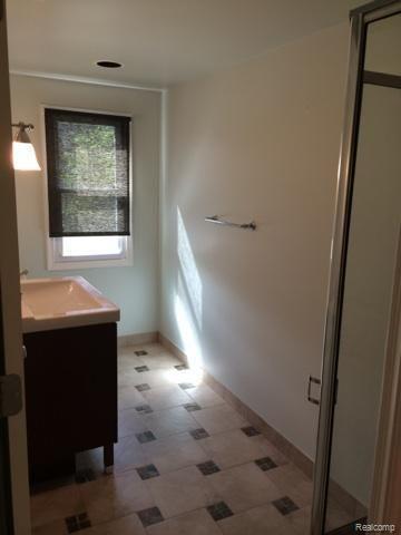 3527 Normandy Road Royal Oak, MI 48073 - Photo 15 of 23