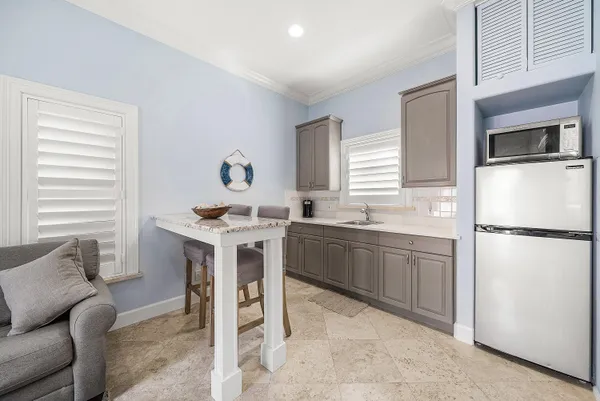 $4,999,000 | 906 Dolphin Drive, Jupiter, FL 33458