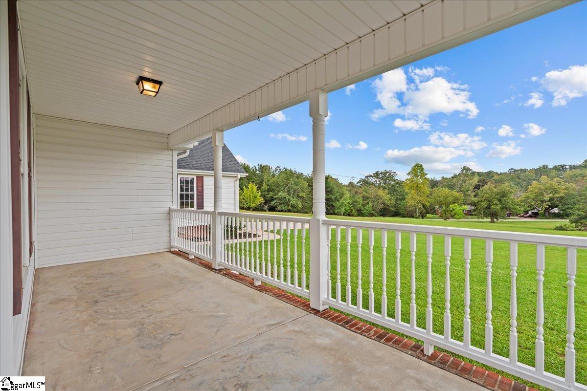 122 Bailey Brown Road Easley, SC 29640 - Photo 5 of 49