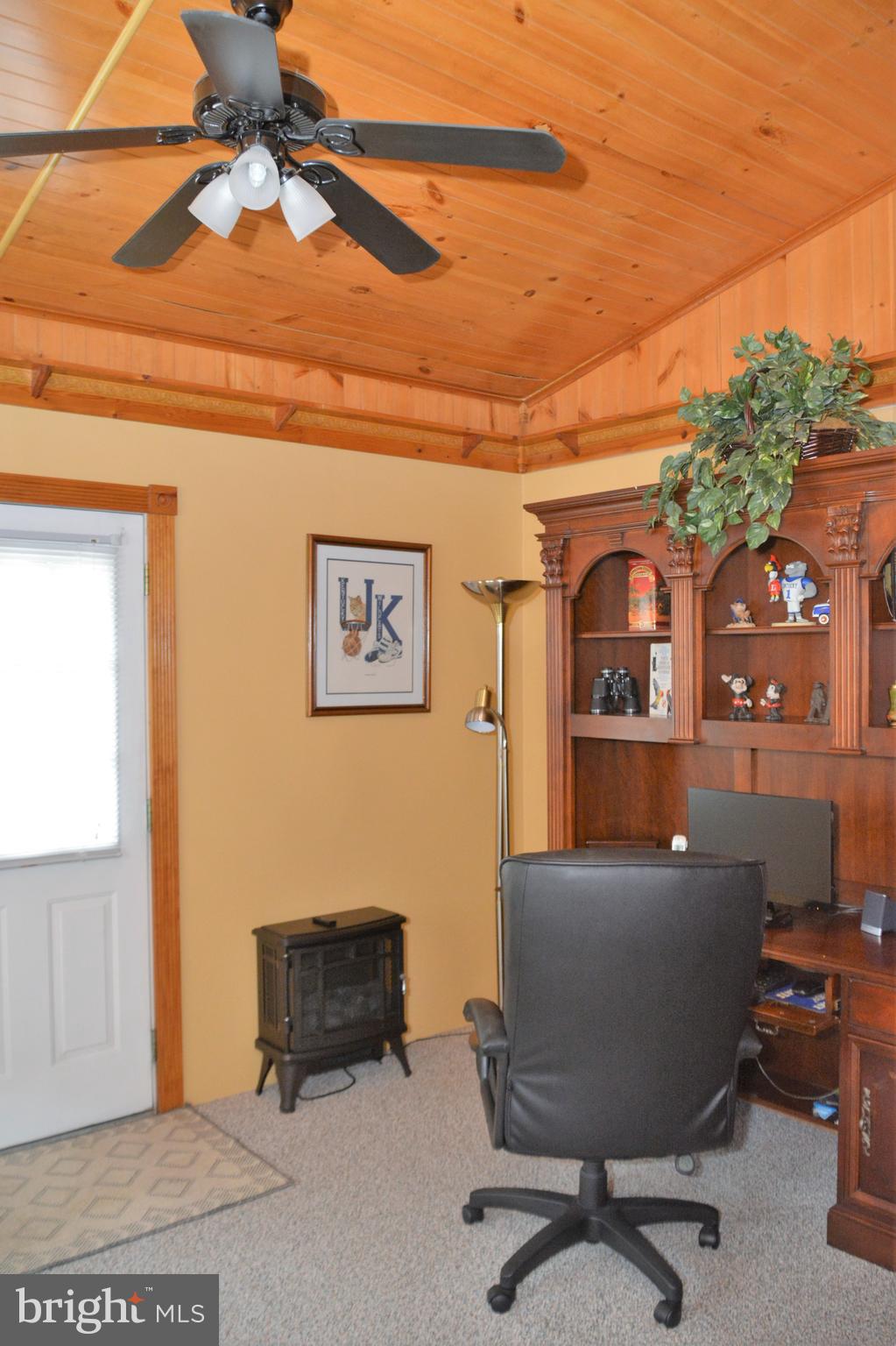820 Haverford Road Ridley Park, PA 19078 - Photo 23 of 59 Family room