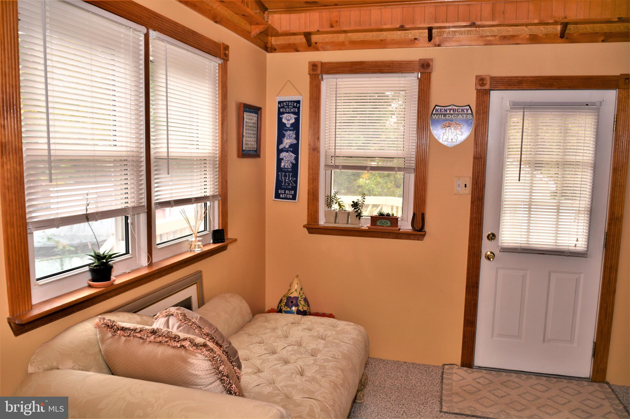 820 Haverford Road Ridley Park, PA 19078 - Photo 24 of 59 Family room