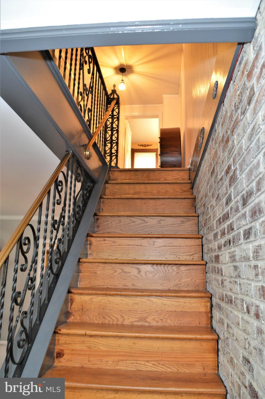 820 Haverford Road Ridley Park, PA 19078 - Photo 29 of 59 Stairway