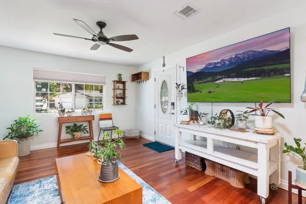 $924,000 | 403 Foussat Road, Oceanside, CA 92054