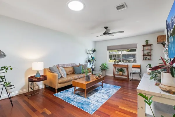 $924,000 | 403 Foussat Road, Oceanside, CA 92054