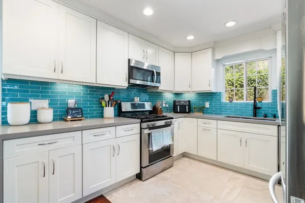 $924,000 | 403 Foussat Road, Oceanside, CA 92054