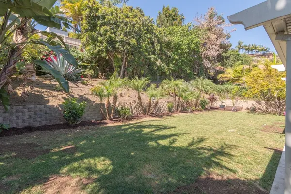 $924,000 | 403 Foussat Road, Oceanside, CA 92054
