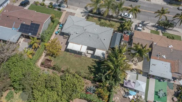 $924,000 | 403 Foussat Road, Oceanside, CA 92054