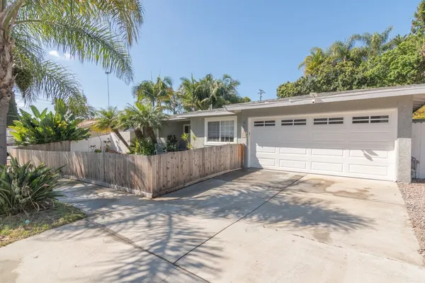 $924,000 | 403 Foussat Road, Oceanside, CA 92054