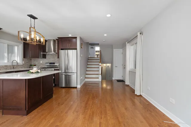 $715,000 | 2432 West Ohio Street, Chicago, IL 60612