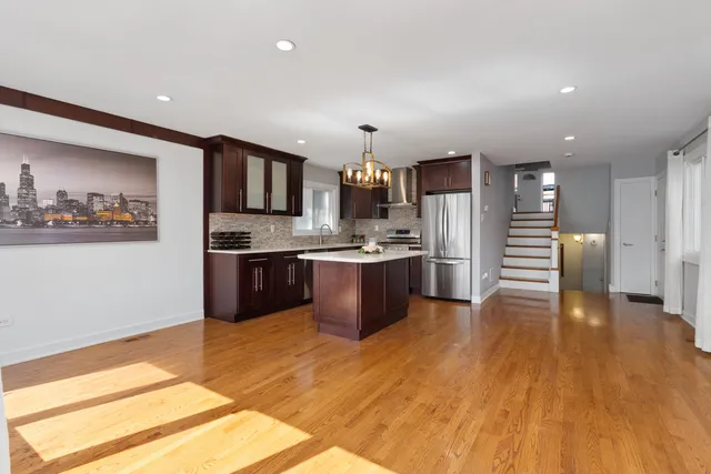 $715,000 | 2432 West Ohio Street, Chicago, IL 60612