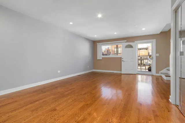 $715,000 | 2432 West Ohio Street, Chicago, IL 60612