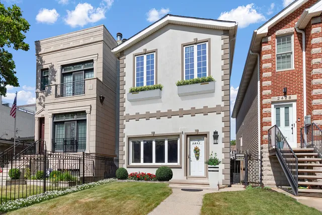 $715,000 | 2432 West Ohio Street, Chicago, IL 60612