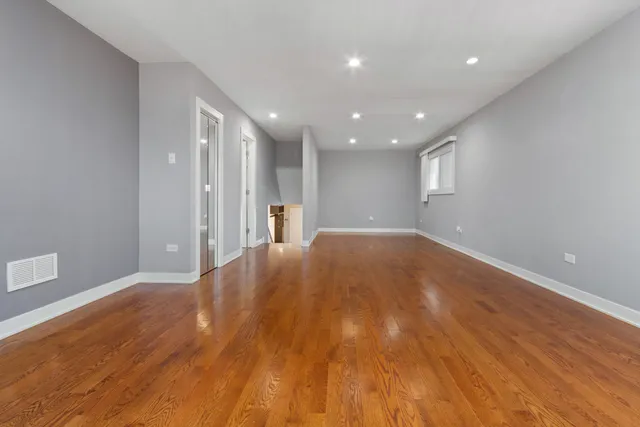 $715,000 | 2432 West Ohio Street, Chicago, IL 60612