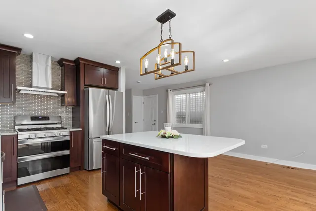 $715,000 | 2432 West Ohio Street, Chicago, IL 60612