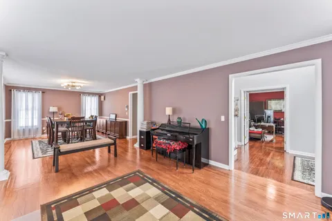 $900,000 | 32 Yogananda Street, Newtown, CT 06482