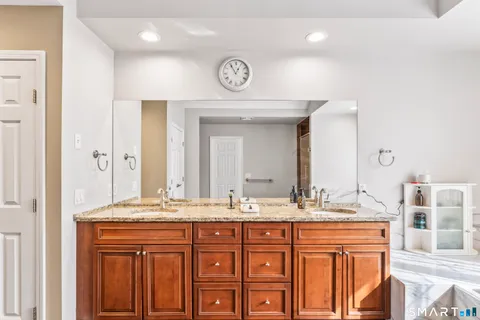 $900,000 | 32 Yogananda Street, Newtown, CT 06482