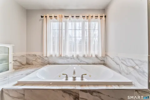 $900,000 | 32 Yogananda Street, Newtown, CT 06482